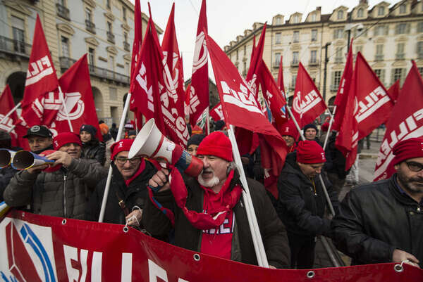 Strike of the Building sector in Turin 12-18-2017