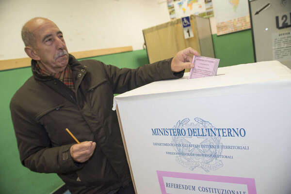 Italy: Constitutional Referendum Yes or No 2016